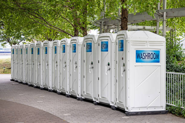 Portable Toilet Options We Offer in Dunkirk, IN